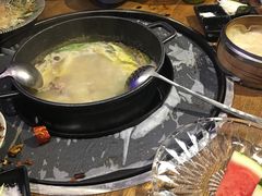 -三人行骨头王火锅(长寿店)