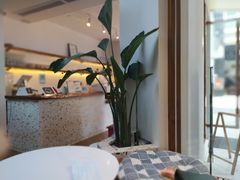 -Line 咖啡(石厦花园店)