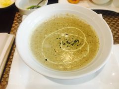 奶油蘑菇汤-小蕃茄意大利餐厅(开发区时尚天街店)