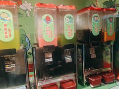 -牛YO寿喜烧·铁板烧和牛火锅自助(市府恒隆店)