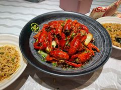 -肥肥虾庄·金牌油焖大虾(首义路店)