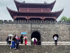 -巴陵广场