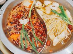 -沸炉重庆老火锅(军事博物馆店)