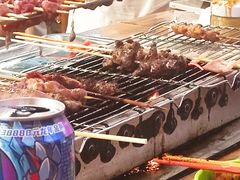-哈尔滨小酒馆·鲜肉现穿自助烧烤(康新花园店)
