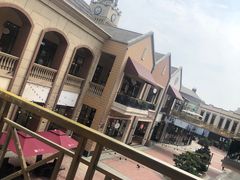 -王府井奥莱临潼小镇(临潼店)