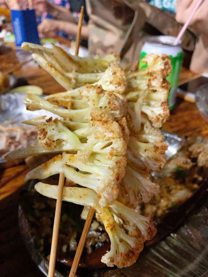 光头佬烧烤-"店铺在河南岸中学旁边的一个小档口,挺好找.