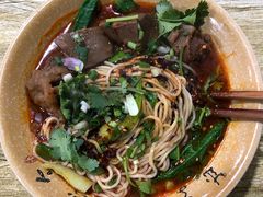 -沉香牛肉面