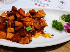 杏鲍菇牛肉粒-品大三·经典淮扬菜(大行宫店)