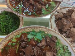 -金杨拉面王小吃面馆·牛三宝面·红烧牛肉粉