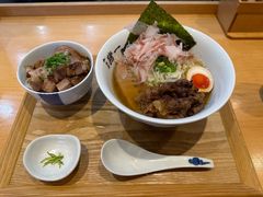 牛拉面-面屋 猪一