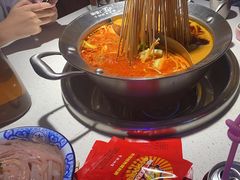 -钢管厂五区小郡肝串串香(滨江店)