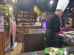 -悦巷海鲜自助铁板烧(秦皇东大街店)