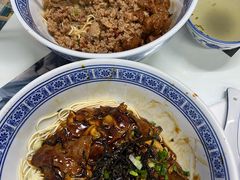 -沪西老弄堂面馆(定西路店)