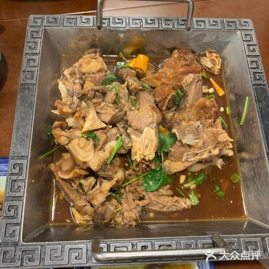 阿耐·百年福鼎猪头(东城国际店)