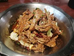 -张大师鸭爪爪特色干锅(南湖店)