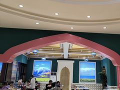 -沙枣树辣子鸡•新疆家常菜(喀什西路店)