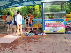 -欢乐水魔方水世界