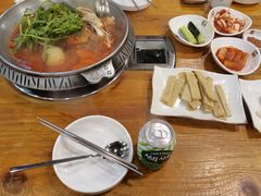 -喇喇排骨火锅·传统韩式脊骨汤(望京西园总店)