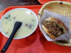 甜沫-穆得·老周家牛肉烧饼(普利街店)