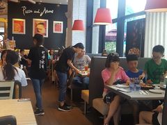 -必胜客(武汉欢乐谷店)