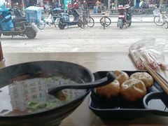 -香山胡记吴江路生煎(灵山路店)