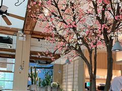 -蜜桃餐厅·伴山(湖滨商业街店)