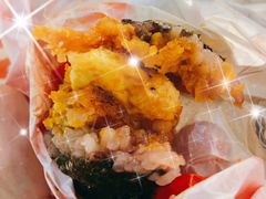 海苔咸蛋黄爆有料饭团-永和大王(龙德广场店)