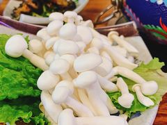 -毛辣果·贵州红酸汤牛肉火锅(西单店)