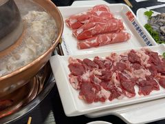 -楼外楼大刀肉传统火锅居(幸福街店)