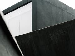 -成都许燎源现代设计艺术博物馆