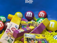 -m豆巧克力世界(上海世茂广场店)