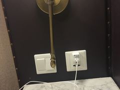 床头-北京民族园葉子里酒店(鸟巢店)