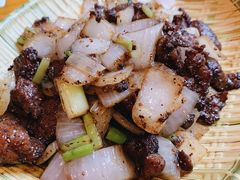 黑椒雪花牛仔粒-丁记盐蘸牛肉·新杭菜(河东路店)