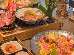 -铭牛烧肉·和牛海鲜自助(高新月牙湖店)