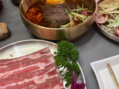 -围炉肉舍•炭烤活鳗•丹东海鲜烤肉(步行街店)