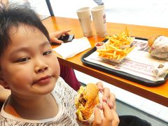 -The Habit Burger Grill 哈比特汉堡(复兴soho店)