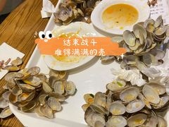 -何记花甲(海岸城旗舰店)