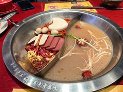 -谭鸭血老火锅(光谷居然之家店)