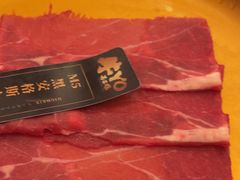 -牛YO寿喜烧·铁板烧和牛火锅自助(市府恒隆店)