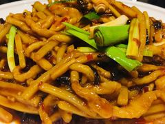 经典鱼香肉丝-皇城根·烤鸭·鱼头·家常菜(欧亚大观乐活城店)