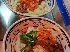 -阿瓦山寨·湘菜现炒·剁椒鱼头王(咸阳总店)