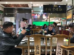 大堂-老爆肚满五香烧牛羊肉