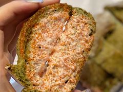 草莓飞鱼籽面包-Let's Taipei 非常烘焙(太古里店)