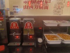 -顺溜·手工刀削面·黑金店(铜锣湾店)
