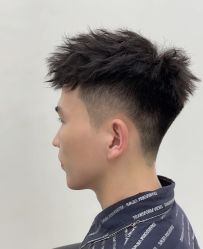 -海文先生国潮烫染男士理发馆