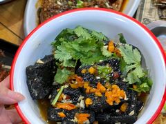 -黄小串·烤串海鲜涮牛肚(升龙广场店)