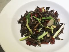 -半山腰·云南菜(侨福芳草地店)