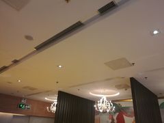 -重庆小天鹅自助火锅店(空港跨境店)