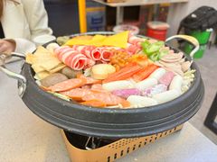 -豚妈妈汤饭·部队锅(南京东路店)