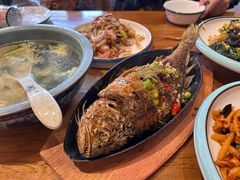 -东来菜馆•手抓海鲜家常菜•海鲜锅贴(鸽子窝店)